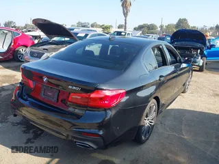 2017 BMW 5 Series 530i с VIN WBAJA5C30HG895896, выставлен на аукционе IAAI как лот 42387099 с пробегом Не указан миль и . История ставок и продаж доступна на DreamBid. Изображение 4.