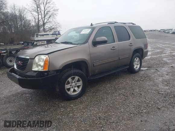 2011 GMC Yukon SLE with VIN 1GKS2AE0XBR249314, listed as a IAAI auction lot 41451903 with 249,673 mi miles. Bid and sale history available at carsss.com. Image 17.