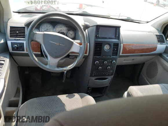 2008 Chrysler Town & Country Touring with VIN 2A8HR54P88R722629, listed as a Copart auction lot 70931084 with 120,702 mi miles and Clean Title. Bid and sale history available at carsss.com. Image 8.