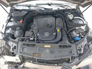 2013 Mercedes-Benz C 250 с VIN WDDGJ4HB3DF944912, выставлен на аукционе IAAI как лот 42411650 с пробегом 91 362 миль миль и . История ставок и продаж доступна на DreamBid. Изображение 10.