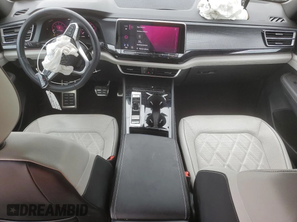 2024 Volkswagen Atlas SEL Premium R-Line с VIN 1V2FE2CA9RC205256, выставлен на аукционе Copart как лот 50717495 с пробегом 22 786 миль миль и Списание • Salvage title. История ставок и продаж доступна на DreamBid. Изображение 8.