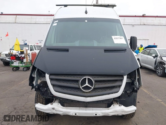 2016 Mercedes-Benz Sprinter Cargo with VIN WD3PE7DD6GP339069, listed as a IAAI auction lot 41837867 with 53,121 mi miles. Bid and sale history available at carsss.com. Image 6.
