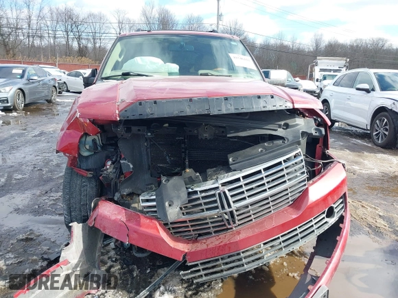 2008 Lincoln Navigator with VIN 5LMFU28518LJ18538, listed as a IAAI auction lot 41546111 with 123,174 mi miles. Bid and sale history available at carsss.com. Image 17.