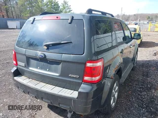 2008 Ford Escape XLT with VIN 1FMCU93108KA52105, listed as a IAAI auction lot 41887169 with 137,539 mi miles. Bid and sale history available at carsss.com. Image 4.