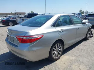 2015 Toyota Camry XLE z VIN 4T1BF1FK6FU068788, wystawiony jako IAAI lot #42380819 z przebiegiem 173 395 mil mil oraz . Historia ofert i sprzedaży dostępna na DreamBid. Obrazek 4.