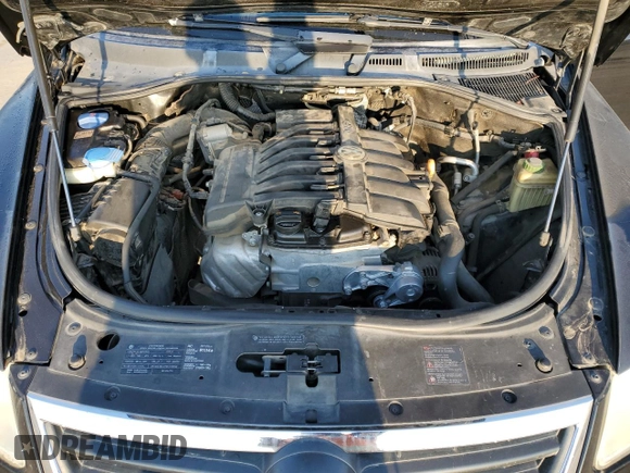 2009 Volkswagen Touareg VR6 с VIN WVGBE77L29D022277, выставлен на аукционе Copart как лот 43287925 с пробегом 184 860 миль миль и Списание • Salvage title. История ставок и продаж доступна на DreamBid. Изображение 14.