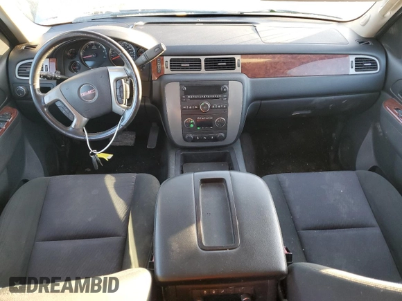 2013 GMC Yukon SLE with VIN 1GKS1AE05DR313734, listed as a Copart auction lot 39047363 with 97,303 mi miles and Salvage Title. Bid and sale history available at carsss.com. Image 8.
