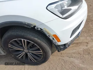 2018 Volkswagen Tiguan SEL с VIN 3VV2B7AX6JM099706, выставлен на аукционе IAAI как лот 42445727 с пробегом 158 954 миль миль и . История ставок и продаж доступна на DreamBid. Изображение 18.