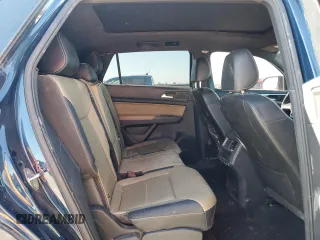 2023 Volkswagen Atlas SEL z VIN 1V2SE2CA1PC222936, wystawiony jako Copart lot #48410245 z przebiegiem 31 223 mil mil oraz Szkoda całkowita • Salvage title. Historia ofert i sprzedaży dostępna na DreamBid. Obrazek 11.
