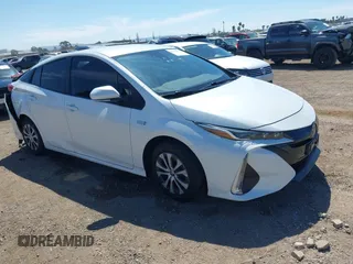 2021 Toyota Prius LE with VIN JTDKAMFP2M3184900, listed as a IAAI auction lot 42014569 with 81,563 mi miles and . Bid and sale history available at DreamBid. Image 1.