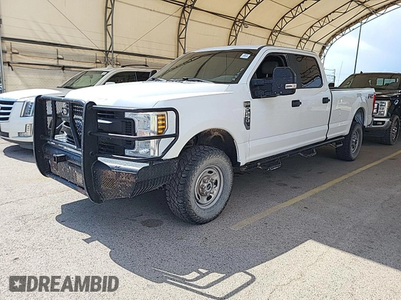 2019 Ford F-250 XL with VIN 1FT7W2B65KEE40165, listed as a IAAI auction lot 42727924 with 182,010 mi miles and . Bid and sale history available at DreamBid. Image 30.