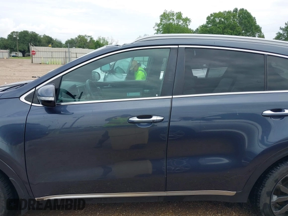 2019 Kia Sportage EX with VIN KNDPN3AC3K7569882, listed as a IAAI auction lot 42094311 with 67,816 mi miles and . Bid and sale history available at DreamBid. Image 14.