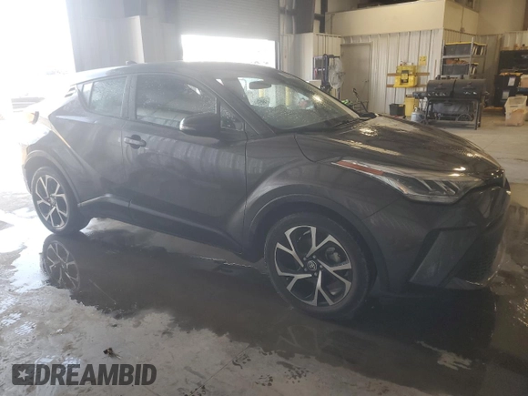 2022 Toyota C-HR XLE with VIN NMTKHMBX2NR146101, listed as a Copart auction lot 55399645 with 33,293 mi miles and Clean Title. Bid and sale history available at DreamBid. Image 4.