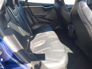 2017 Tesla Model S 100D с VIN 5YJSA1E25HF209284, выставлен на аукционе IAAI как лот 41953515 с пробегом 83 489 миль миль и . История ставок и продаж доступна на DreamBid. Изображение 8.