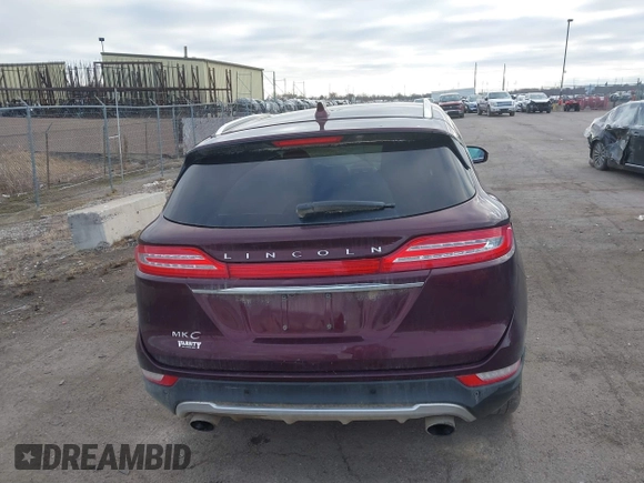 2019 Lincoln MKC Select with VIN 5LMCJ2D93KUL21128, listed as a IAAI auction lot 41810836 with 82,020 mi miles and . Bid and sale history available at DreamBid. Image 16.