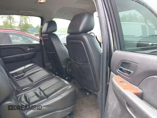 2012 Chevrolet Suburban LT with VIN 1GNSKJE75CR189265, listed as a IAAI auction lot 42270178 with 171,219 mi miles and . Bid and sale history available at DreamBid. Image 8.