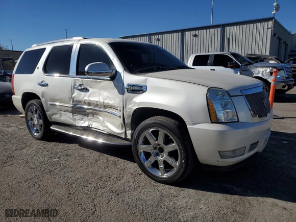 2009 Cadillac Escalade Hybrid with VIN 1GYFC43559R226540, listed as a Copart auction lot 42137305 with NaN miles and Salvage Title. Bid and sale history available at carsss.com. Image 4.