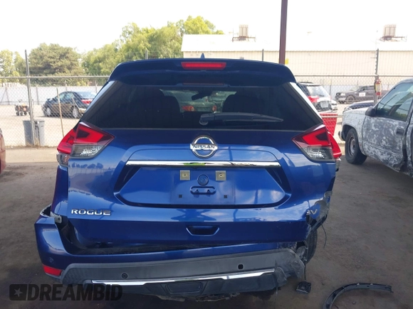 2019 Nissan Rogue SV с VIN KNMAT2MT8KP510943, выставлен на аукционе IAAI как лот 42643967 с пробегом 73 077 миль миль и . История ставок и продаж доступна на DreamBid. Изображение 17.