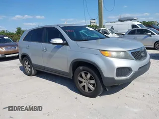 2012 Kia Sorento LX with VIN 5XYKT3A19CG292660, listed as a IAAI auction lot 41920369 with 157,469 mi miles. Bid and sale history available at carsss.com. Image 1.
