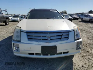 2007 Cadillac SRX with VIN 1GYEE637X70144937, listed as a Copart auction lot 47027945 with 107,949 mi miles and Salvage Title. Bid and sale history available at DreamBid. Image 5.