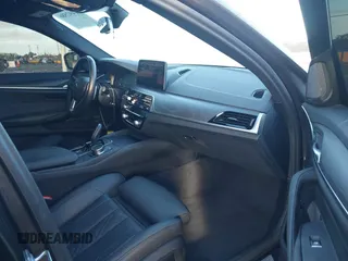 2023 BMW 5 Series 530e с VIN WBA13AG0XPCL14624, выставлен на аукционе IAAI как лот 41492586 с пробегом 45 455 миль миль и . История ставок и продаж доступна на DreamBid. Изображение 5.