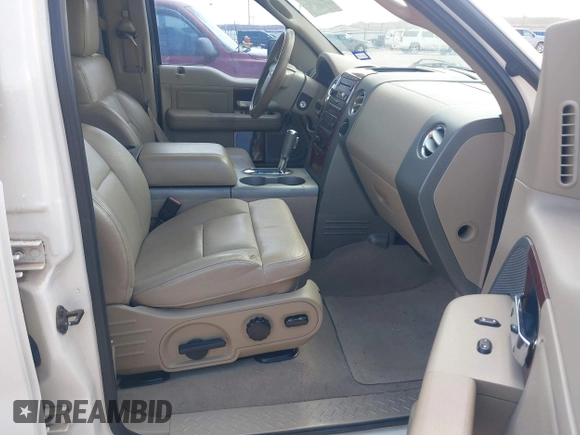 2007 Ford F-150 XLT с VIN 1FTPW12V37FA92613, выставлен на аукционе IAAI как лот 42730121 с пробегом 151 338 миль миль и . История ставок и продаж доступна на DreamBid. Изображение 5.