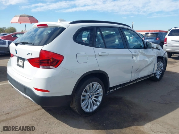 2014 BMW X1 sDrive28i with VIN WBAVM1C52EVW52505, listed as a IAAI auction lot 41625122 with 44,684 mi miles. Bid and sale history available at carsss.com. Image 4.