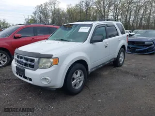 2008 Ford Escape XLT with VIN 1FMCU93Z38KD66594, listed as a IAAI auction lot 41994048 with 249,395 mi miles. Bid and sale history available at carsss.com. Image 2.