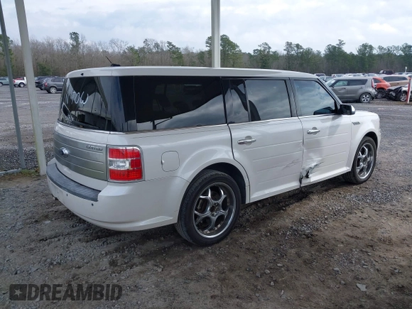 2009 Ford Flex Limited with VIN 2FMDK53CX9BA04207, listed as a IAAI auction lot 38798021 with 209,099 mi miles. Bid and sale history available at carsss.com. Image 4.