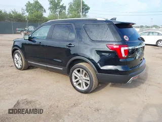 2017 Ford Explorer XLT with VIN 1FM5K8D82HGB44971, listed as a IAAI auction lot 42501912 with 117,202 mi miles and . Bid and sale history available at DreamBid. Image 3.