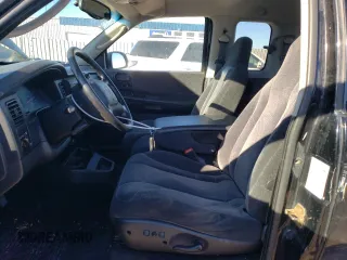 2004 Dodge Dakota SLT with VIN 1D7HG42N94S608873, listed as a Copart auction lot 83300874 with 119,539 mi miles and Salvage Title. Bid and sale history available at carsss.com. Image 7.