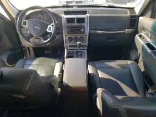 2009 Jeep Liberty Limited with VIN 1J8GN58K69W517292, listed as a Copart auction lot 89046195 with 134,349 mi miles and Clean Title. Bid and sale history available at carsss.com. Image 8.