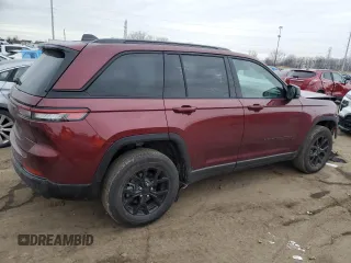 2025 Jeep Grand Cherokee Laredo with VIN 1C4RJHAG3SC274891, listed as a Copart auction lot 86952254 with 1,392 mi miles and Salvage Title. Bid and sale history available at DreamBid. Image 3.