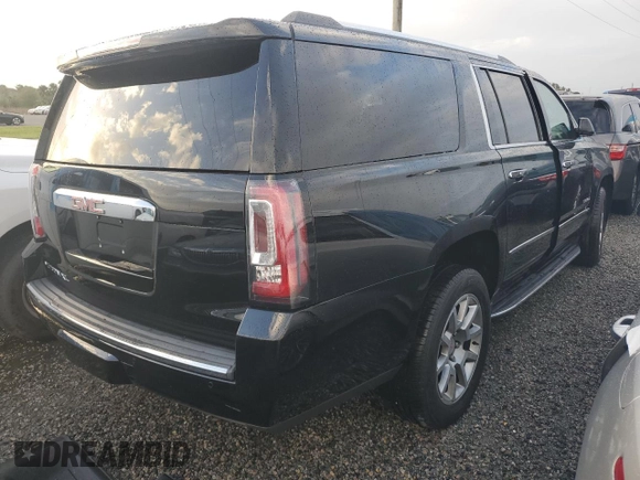 2019 GMC Yukon XL Denali with VIN 1GKS1HKJ3KR379122, listed as a Copart auction lot 74506994 with 0 mi miles and Non Repairable. Bid and sale history available at carsss.com. Image 3.