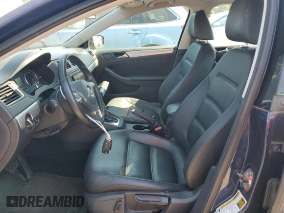2014 Volkswagen Jetta SE with VIN 3VWD17AJ9EM323625, listed as a Copart auction lot 58211655 with 108,099 mi miles and Salvage title. Bid and sale history available at DreamBid. Image 7.