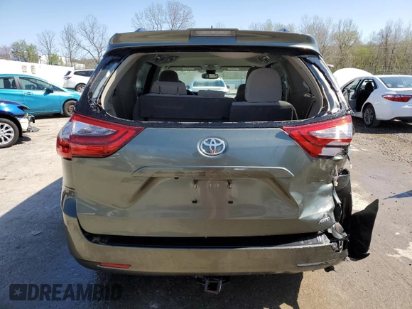 2020 Toyota Sienna LE z VIN 5TDJZ3DC3LS240743, wystawiony jako Copart lot #52117865 z przebiegiem 93 047 mil mil oraz Szkoda całkowita • Salvage title. Historia ofert i sprzedaży dostępna na DreamBid. Obrazek 6.