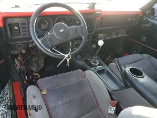 1986 Ford Mustang with VIN 1FABP27M7GF296902, listed as a Copart auction lot 85338134 with 31,829 mi miles and Clean title. Bid and sale history available at DreamBid. Image 8.