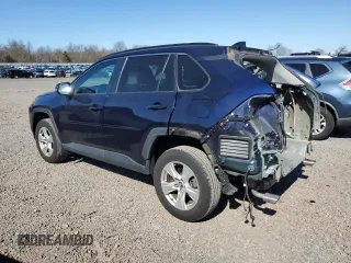 2019 Toyota RAV4 XLE with VIN 2T3P1RFV8KW059704, listed as a Copart auction lot 51497375 with 35,631 mi miles and Salvage Title. Bid and sale history available at carsss.com. Image 2.