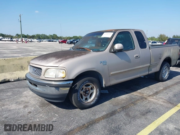 1998 Ford F-150 z VIN 1FTDX1764WNA01757, wystawiony jako IAAI lot #42149319 z przebiegiem 133 278 mil mil oraz . Historia ofert i sprzedaży dostępna na DreamBid. Obrazek 2.