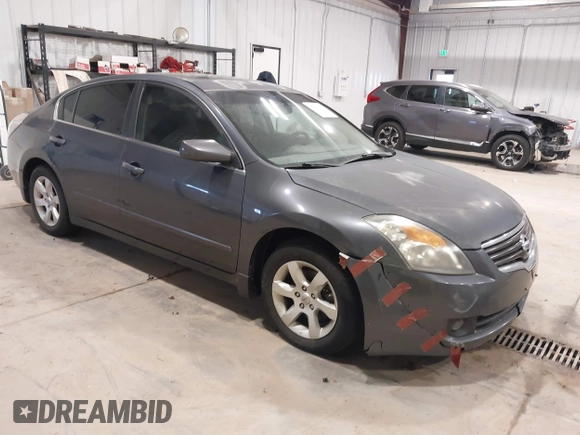2009 Nissan Altima 2.5 S with VIN 1N4AL21E19N495686, listed as a IAAI auction lot 42158801 with 202,923 mi miles. Bid and sale history available at carsss.com. Image 1.