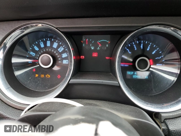 2014 Ford Mustang V6 with VIN 1ZVBP8AM3E5307030, listed as a Copart auction lot 51535065 with 85,466 mi miles and Salvage Title. Bid and sale history available at DreamBid. Image 9.