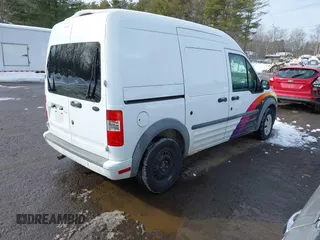 2011 Ford Transit Connect XLT z VIN NM0LS7DN2BT050418, wystawiony jako IAAI lot #41631356 z przebiegiem 154 095 mil mil oraz . Historia ofert i sprzedaży dostępna na DreamBid. Obrazek 4.