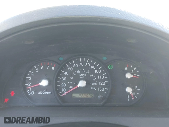 2004 Kia Sorento LX z VIN KNDJD733X45297844, wystawiony jako IAAI lot #41510715 z przebiegiem 222 676 mil mil oraz . Historia ofert i sprzedaży dostępna na DreamBid. Obrazek 7.