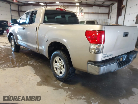 2008 Toyota Tundra z VIN 5TFRV54198X034014, wystawiony jako IAAI lot #41282101 z przebiegiem 155 510 mil mil oraz . Historia ofert i sprzedaży dostępna na DreamBid. Obrazek 3.