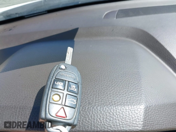2007 Volvo XC90 I6 with VIN YV4CY982371373146, listed as a IAAI auction lot 42060388 with 174,274 mi miles and . Bid and sale history available at DreamBid. Image 11.