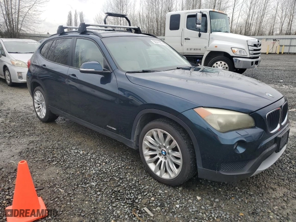 2013 BMW X1 xDrive28i with VIN WBAVL1C50DVR89689, listed as a Copart auction lot 50341065 with 93,245 mi miles and Clean Title. Bid and sale history available at carsss.com. Image 4.