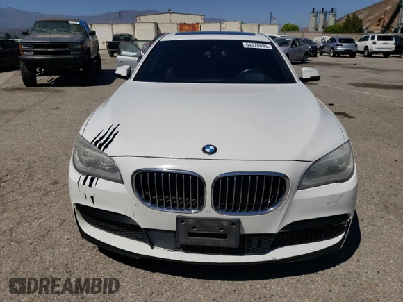 2015 BMW 7 Series 750Li z VIN WBAYE8C50FD782356, wystawiony jako Copart lot #64578895 z przebiegiem 195 656 mil mil oraz Czysty tytuł • Clean title. Historia ofert i sprzedaży dostępna na DreamBid. Obrazek 5.