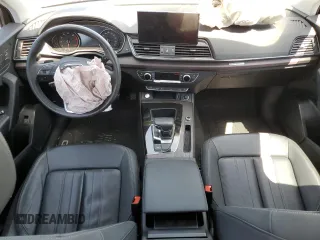 2021 Audi Q5 Premium with VIN WA1AAAFY2M2056417, listed as a Copart auction lot 52227545 with 58,931 mi miles and Salvage title. Bid and sale history available at DreamBid. Image 8.