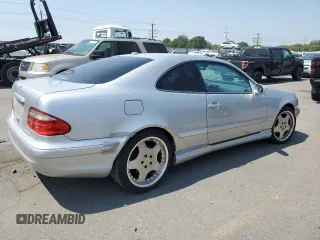 2000 Mercedes-Benz CLK 320/430 with VIN WDBLJ70G9YF144900, listed as a Copart auction lot 65674994 with 217,318 mi miles and Salvage Title. Bid and sale history available at DreamBid. Image 3.