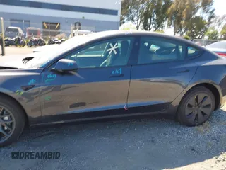 2025 Tesla Model 3 Long Range with VIN 5YJ3E1EA1SF884167, listed as a IAAI auction lot 41976320 with 3,146 mi miles and . Bid and sale history available at DreamBid. Image 14.